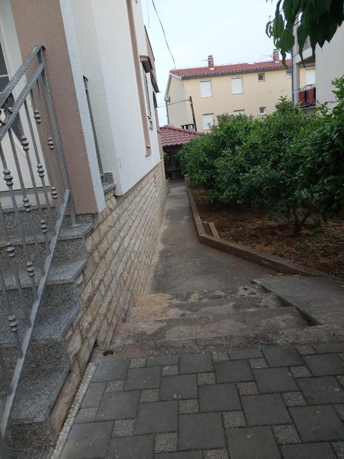 Apartments "Jope I Toni" Biograd Na Moru Exterior photo