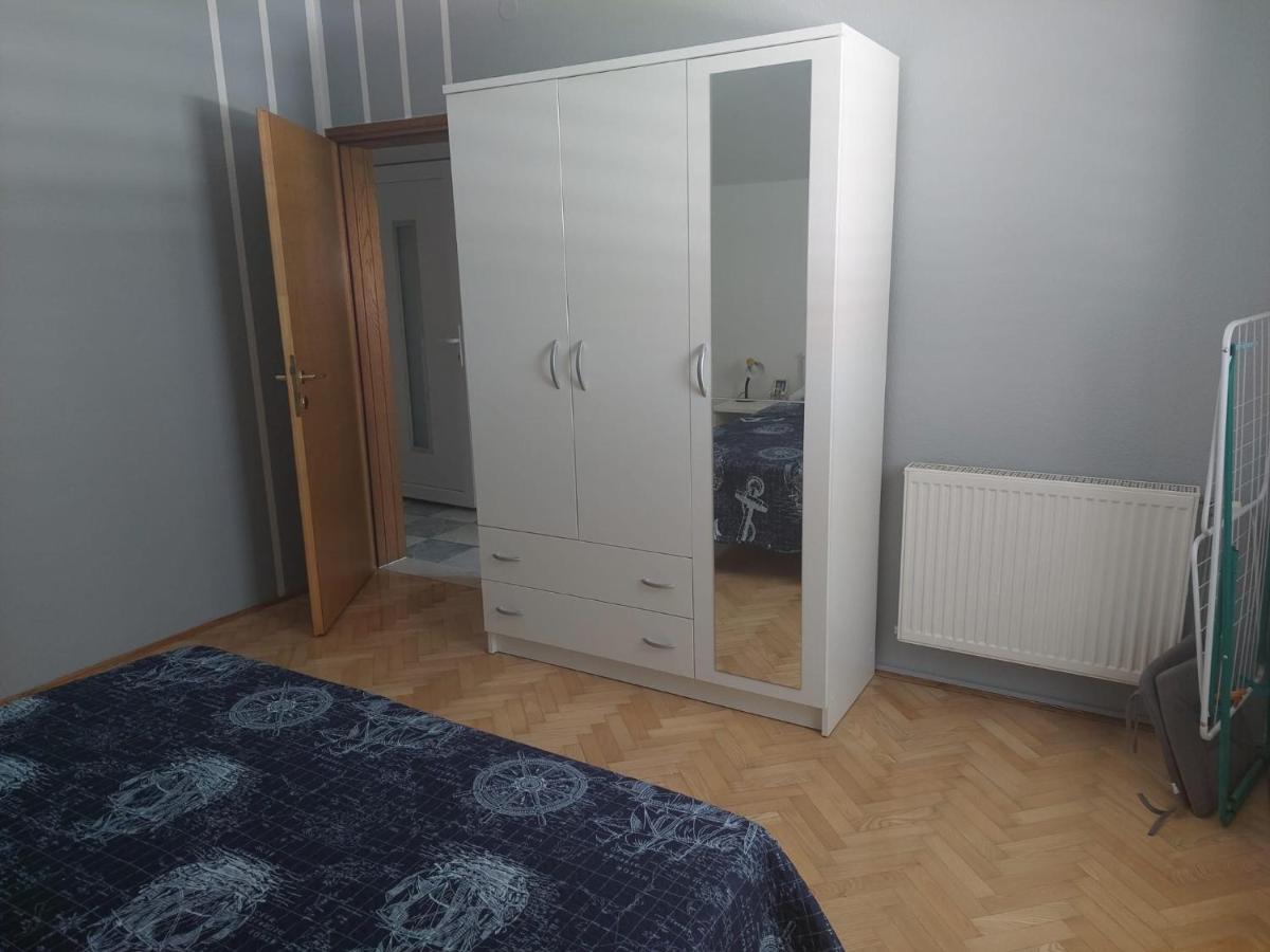 Apartments "Jope I Toni" Biograd Na Moru Exterior photo
