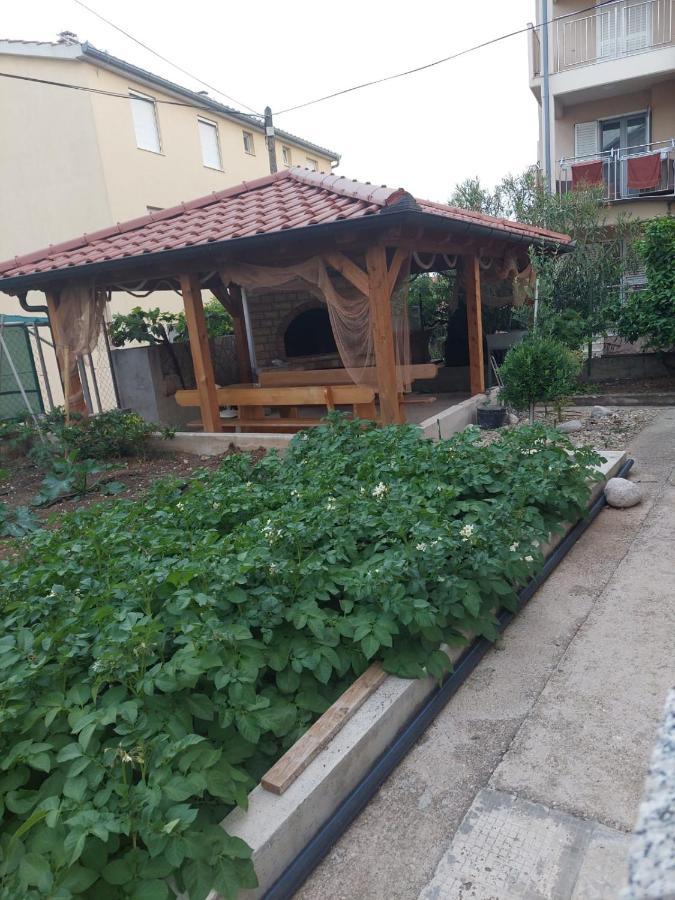 Apartments "Jope I Toni" Biograd Na Moru Exterior photo