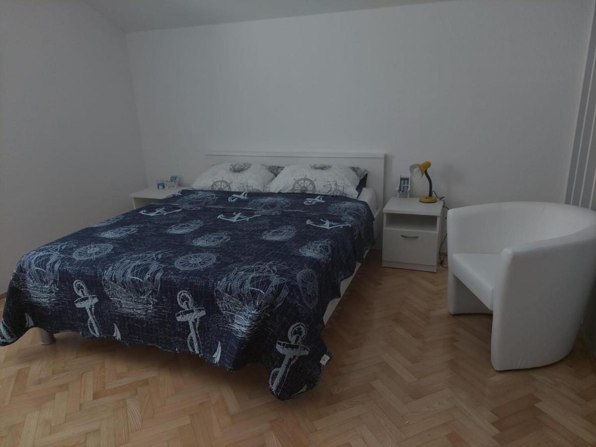 Apartments "Jope I Toni" Biograd Na Moru Exterior photo